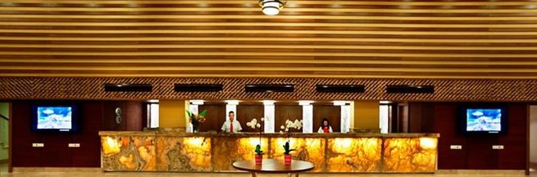 로비 Club Grand Side