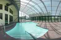 Swimming Pool Clarion Suites Duluth I-85