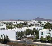 Nearby View and Attractions 3 Blue Sea Apartamentos Costa Teguise Beach