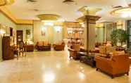 Lobby 4 Hotel Romance & Family Suites
