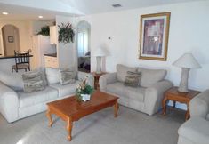 Common Space 3 Tuscan Ridge