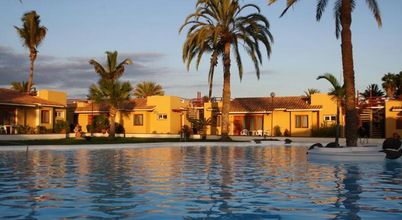 สระว่ายน้ำ 4 Bungalows Parque Bali