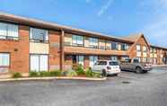 Exterior 2 Comfort Inn Sudbury