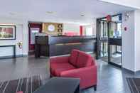 Lobi Comfort Inn Sudbury