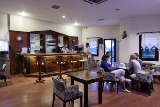 バー、カフェ、およびラウンジ 4 Golden Age Hotel Bodrum