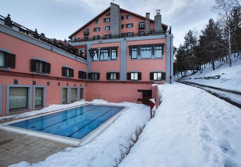 Swimming Pool Dedeman Palandoken Ski Lodge Hotel