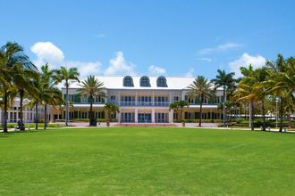 Exterior 4 Grand Lucayan