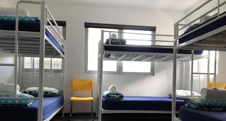 침실 2 Base Brisbane Uptown Backpackers