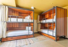 기타 5 Base Brisbane Uptown Backpackers