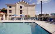 Swimming Pool 4 Extended Stay Deluxe Universal