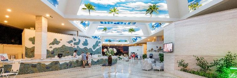 ロビー Kamelya Aishen K Club