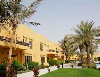 Bangunan 2 Al Hamra Village Golf Resort