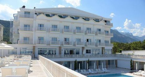 外観 2 Maya World Imperial