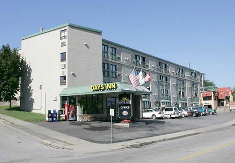 อื่นๆ River Rapids Inn