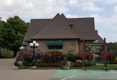 อื่นๆ 6 River Rapids Inn