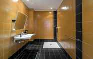 Toilet Kamar 6 Leto Hydra