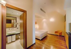 In-room Bathroom 4 NH Milano 2 Residence
