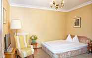 Phòng ngủ 4 Savoy Garni