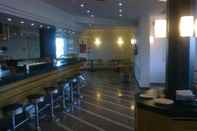 Bar, Cafe and Lounge TRYP Madrid Getafe Los Angeles Hotel