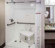 In-room Bathroom 6 Hawthorn suites by Wyndham Orlando International