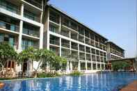 Swimming Pool Sanya Royal Garden Hotel