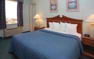 Kamar Tidur 6 Quality Suites Cocoa Beach