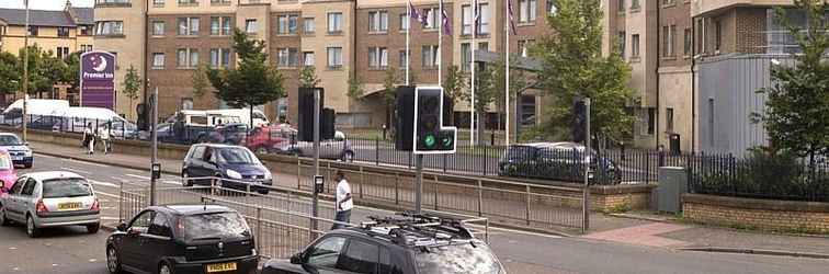 Exterior Premier Inn Glasgow City South