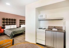 Others 6 Days Inn by Wyndham Ormond Beach Mainsail Oceanfrt