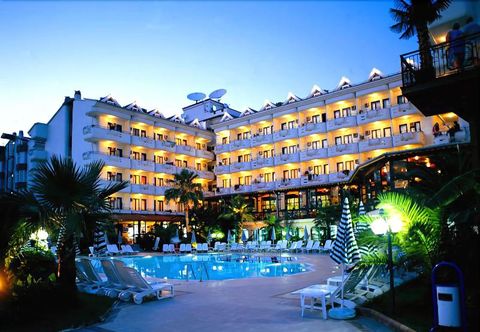 游泳池 Pineta Club