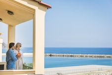 Others Griffon Kymi Hotel