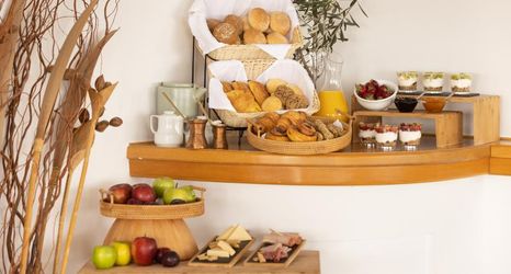 Others 2 Griffon Kymi Hotel