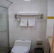 In-room Bathroom 3 Super 8 Dongsi