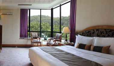 Bedroom 4 Oriental Resort