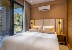 Others 3 Helis Suites