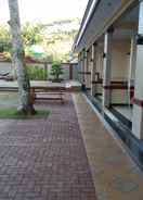 null Hotel Pondok Rivana