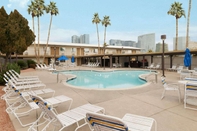 Swimming Pool Days Inn by Wyndham Las Vegas At Wild Wild West