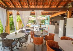 Others 2 Paraiso Almada