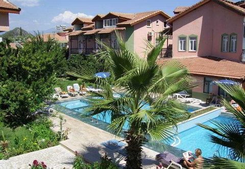 Swimming Pool Villa Ozalp