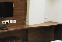 Others 5 Kingston House