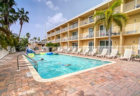 Lain-lain Treasure Island Hotel And Marina