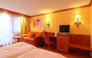 Kamar Tidur 6 Schonegg Swiss Quality Grandhotel