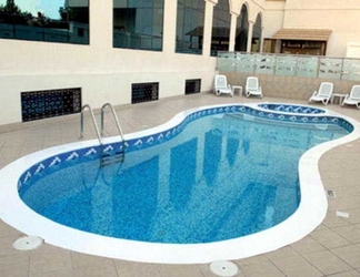 Swimming Pool 2 Lavender Hotel Sharjah