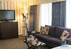 Common Space 6 Topaz Hotel