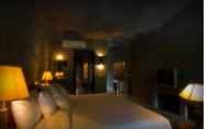 Bedroom 5 Avartarn Miracles Hotel