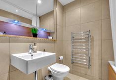 Others 5 Tower Hill Serviced Apartment