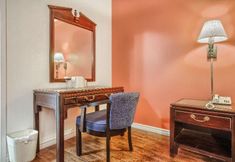 Others 6 Econo Lodge