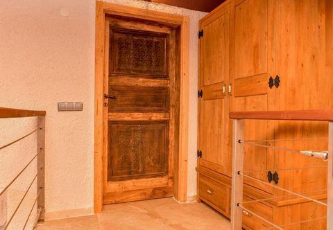 기타 Volans Suites