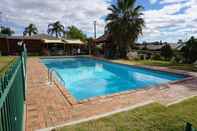 Swimming Pool Econo Lodge Tamworth