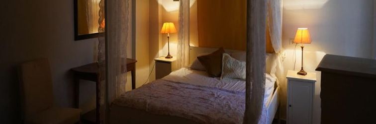 Others The Muses House