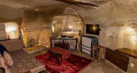 Others 2 Castle Suit Hotel